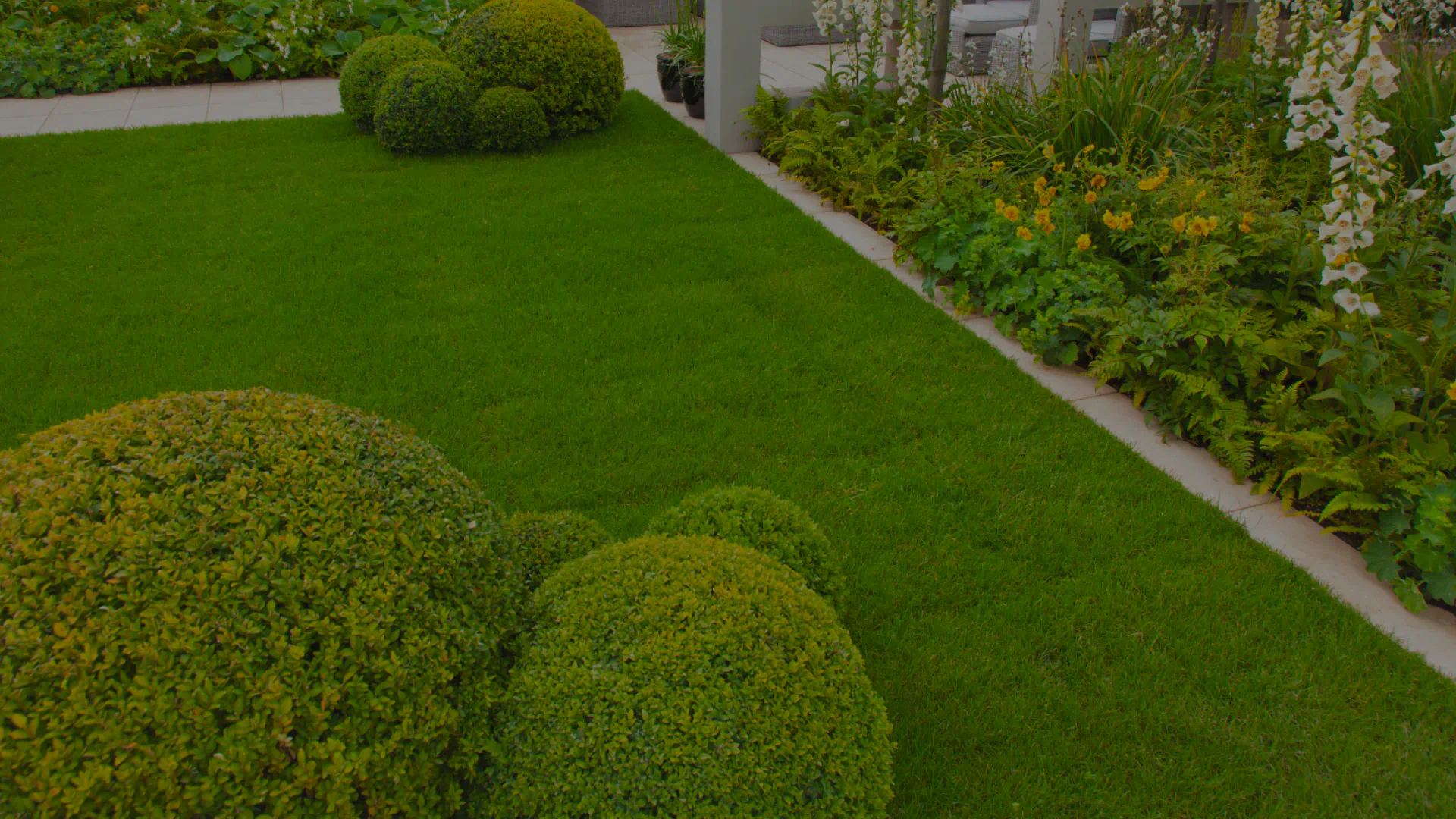 landscaping maintenance hero